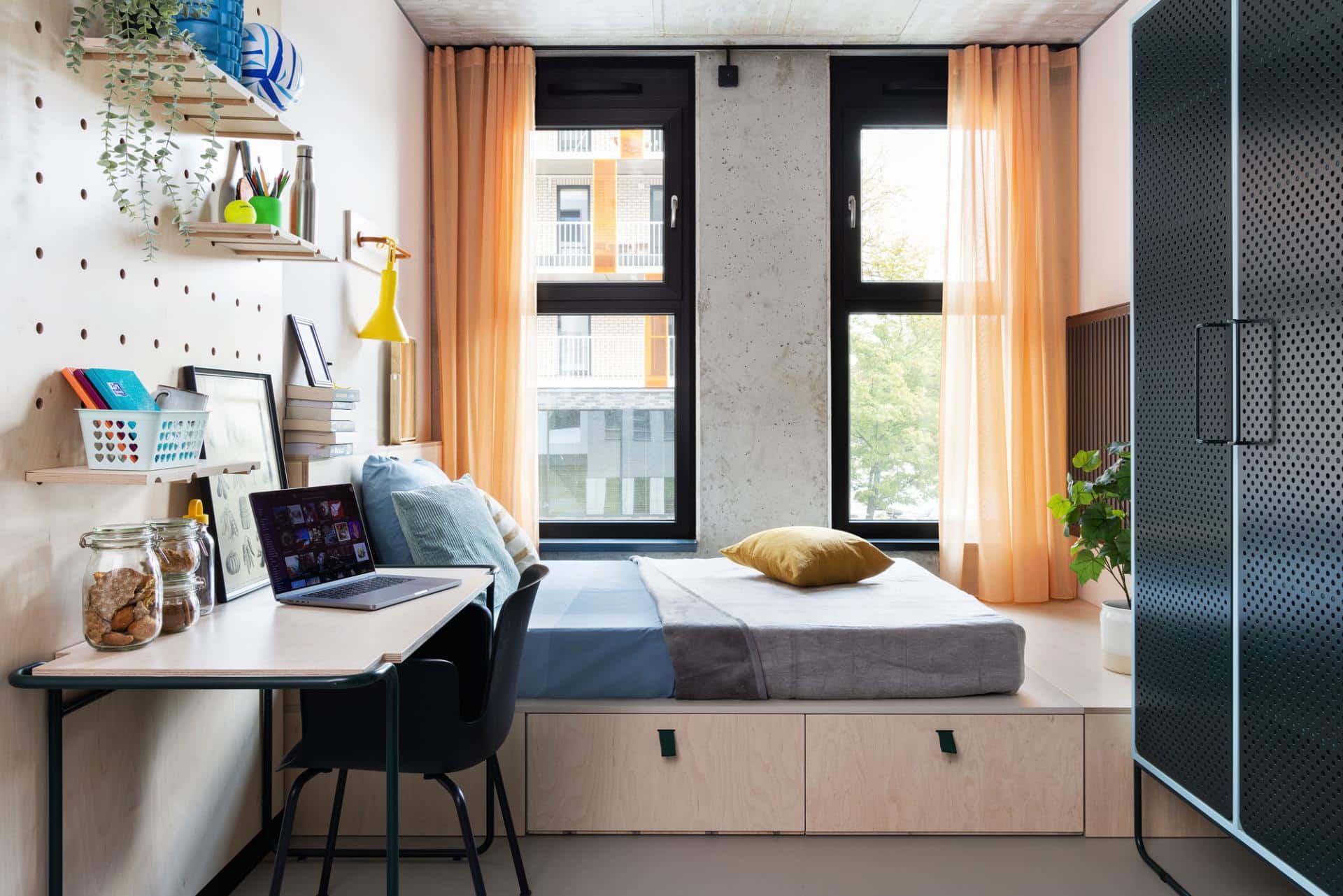 studio with kitchenette