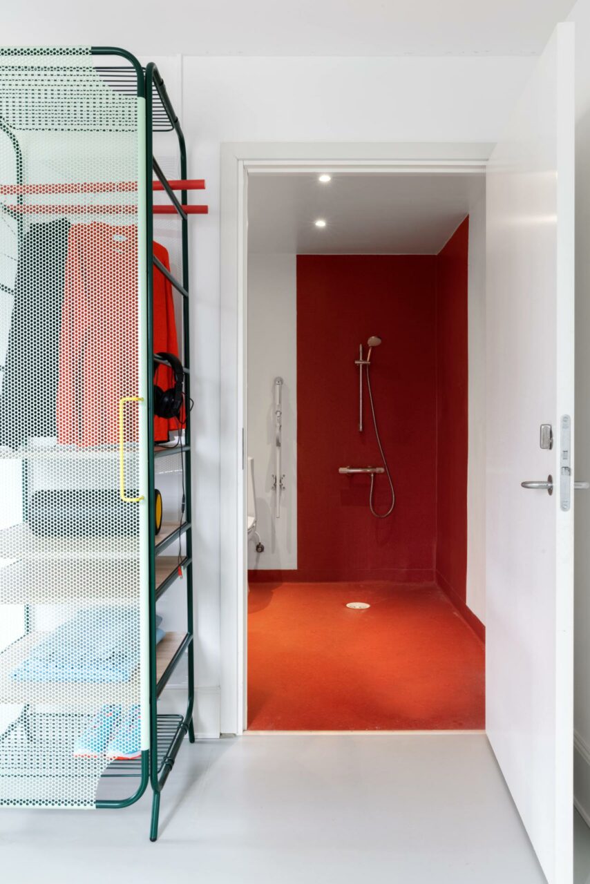 storage area and bathroom of a private student room at our student apartments in Copenhagen City