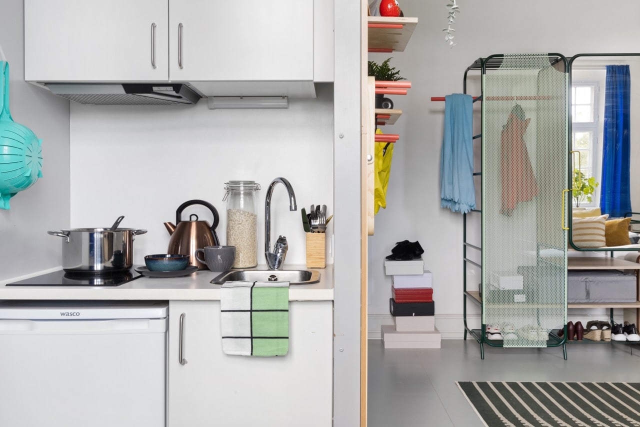 Kitchenette and lounge area in aLarge room at Basecamp Copenhagen student dorm