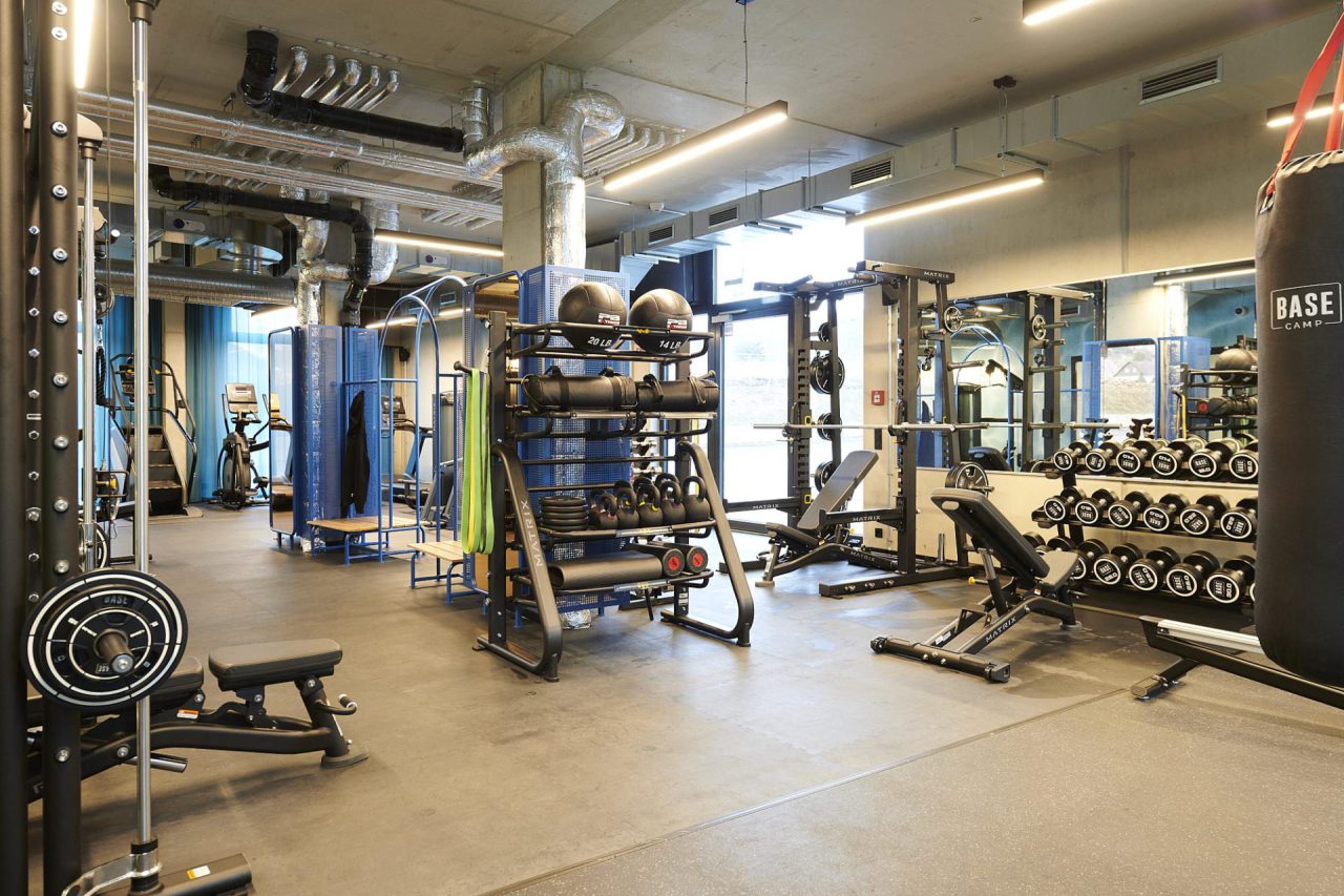 Machines and weights at the state of the art gym at Basecamp student accommodation goettingen