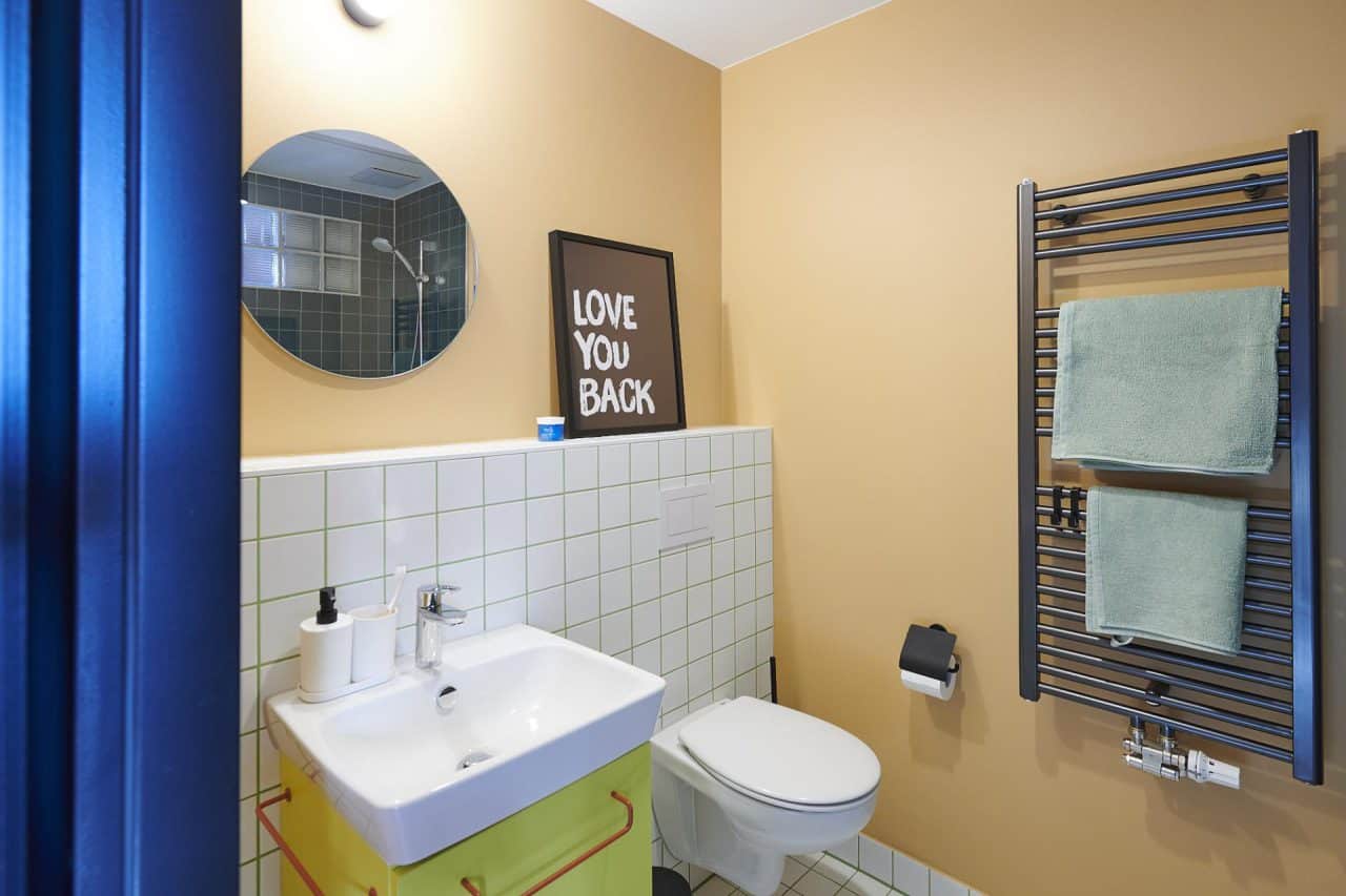 Bathroom in a student apartment of Basecamp Gottingen